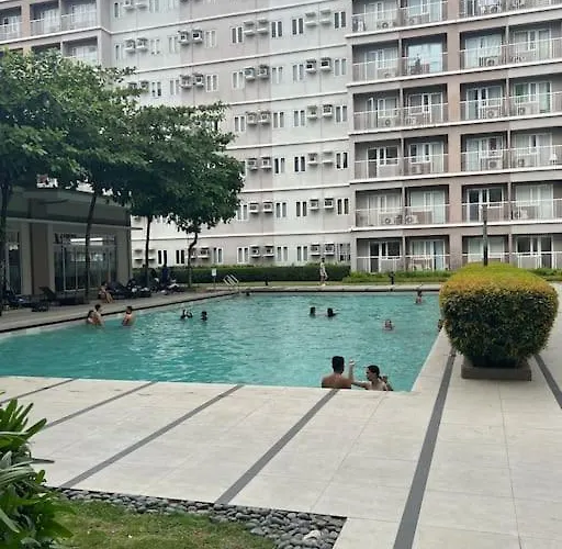 Trees Residences Staycation Fairview Qc *